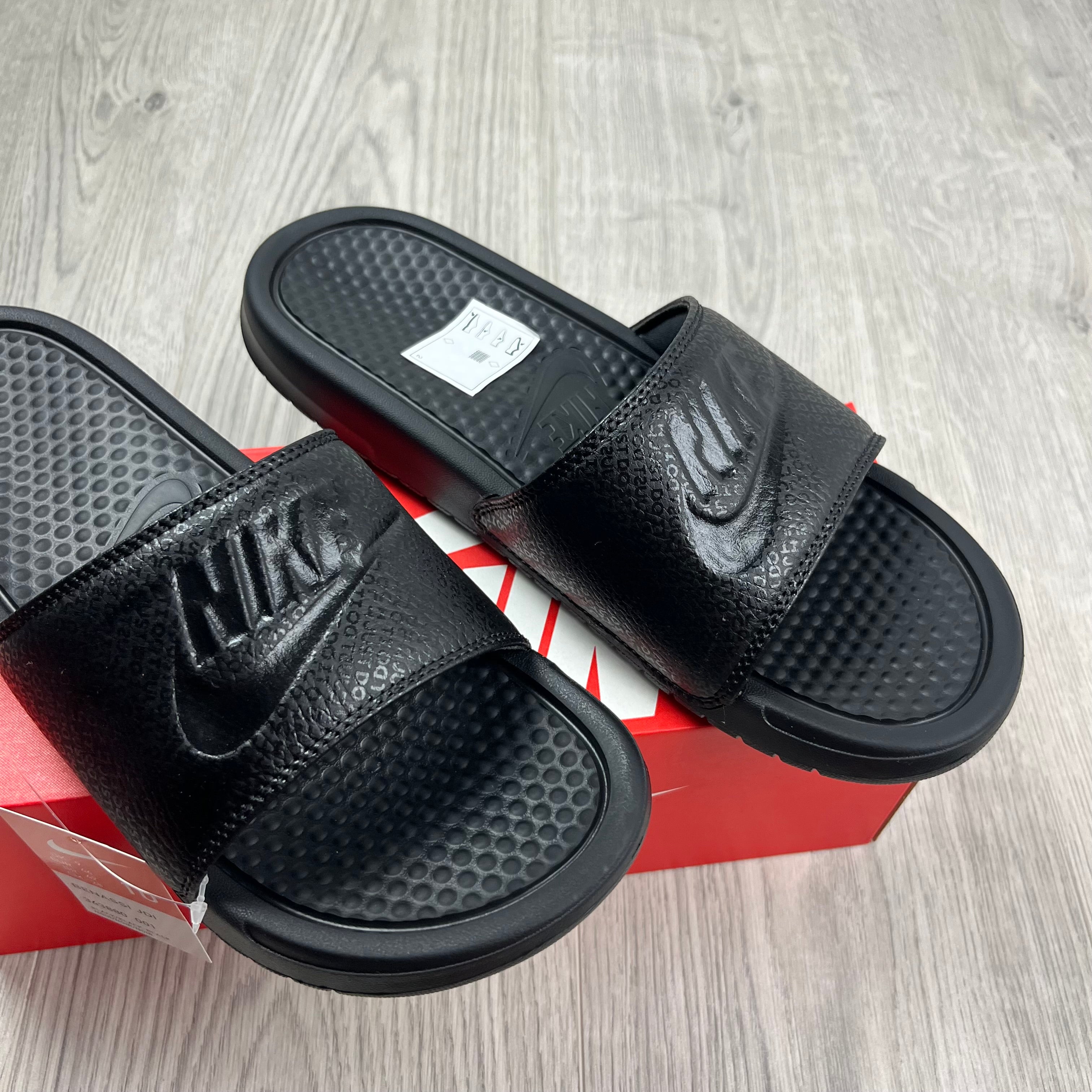Nike Benassi Slides - Black