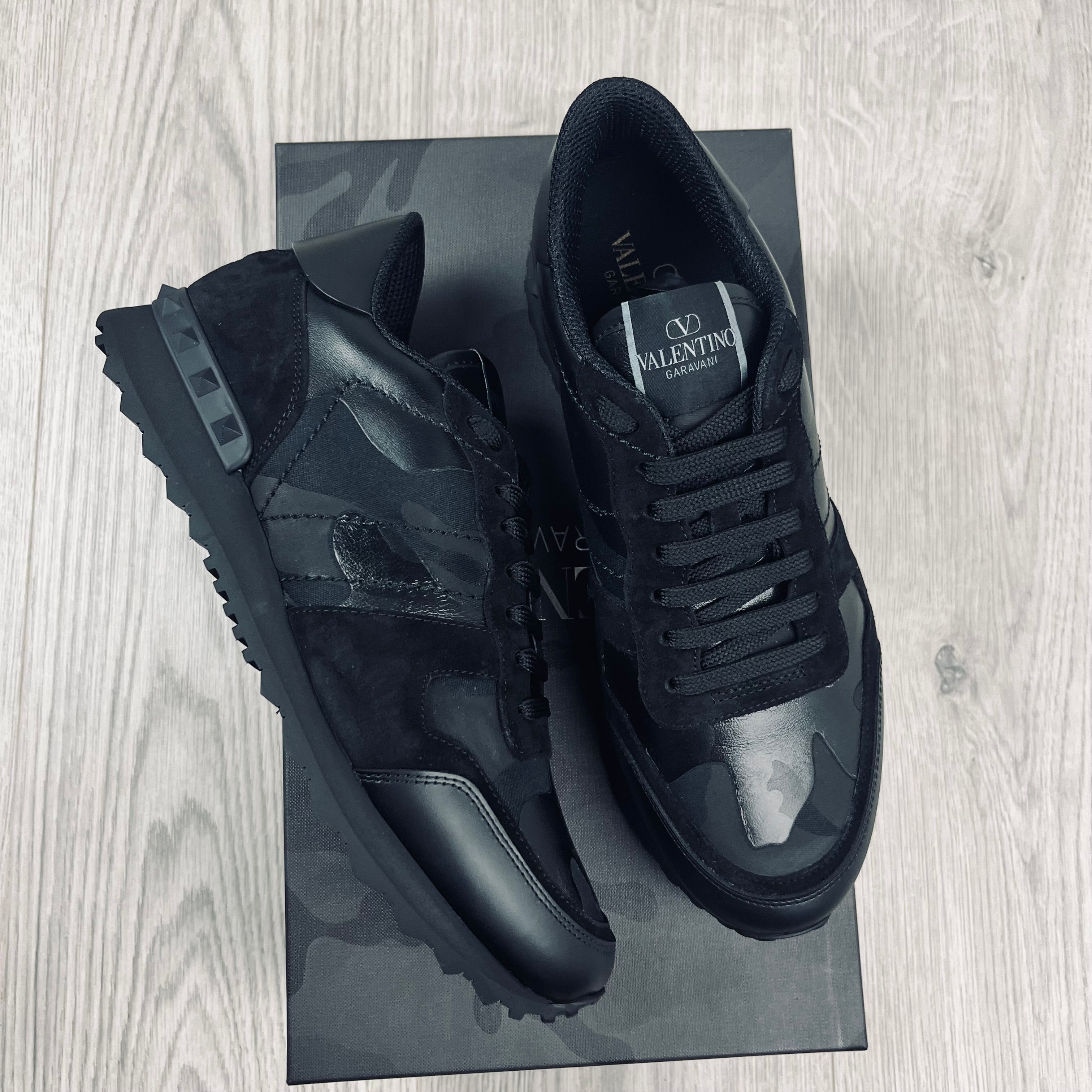 Valentino Rockrunner Sneakers - Black