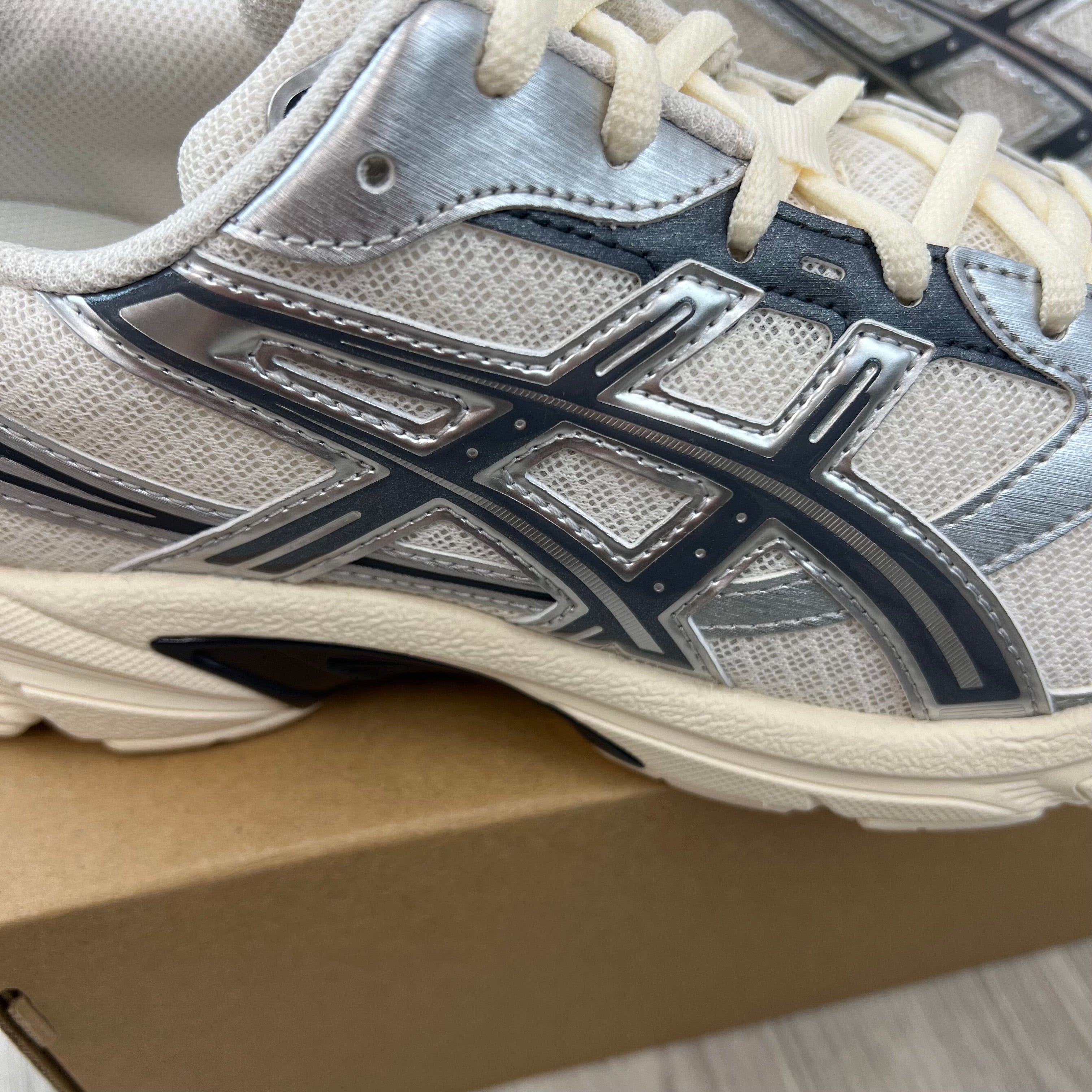 Asics 'GEL-1130' Sneakers - Cream/Carrier Grey