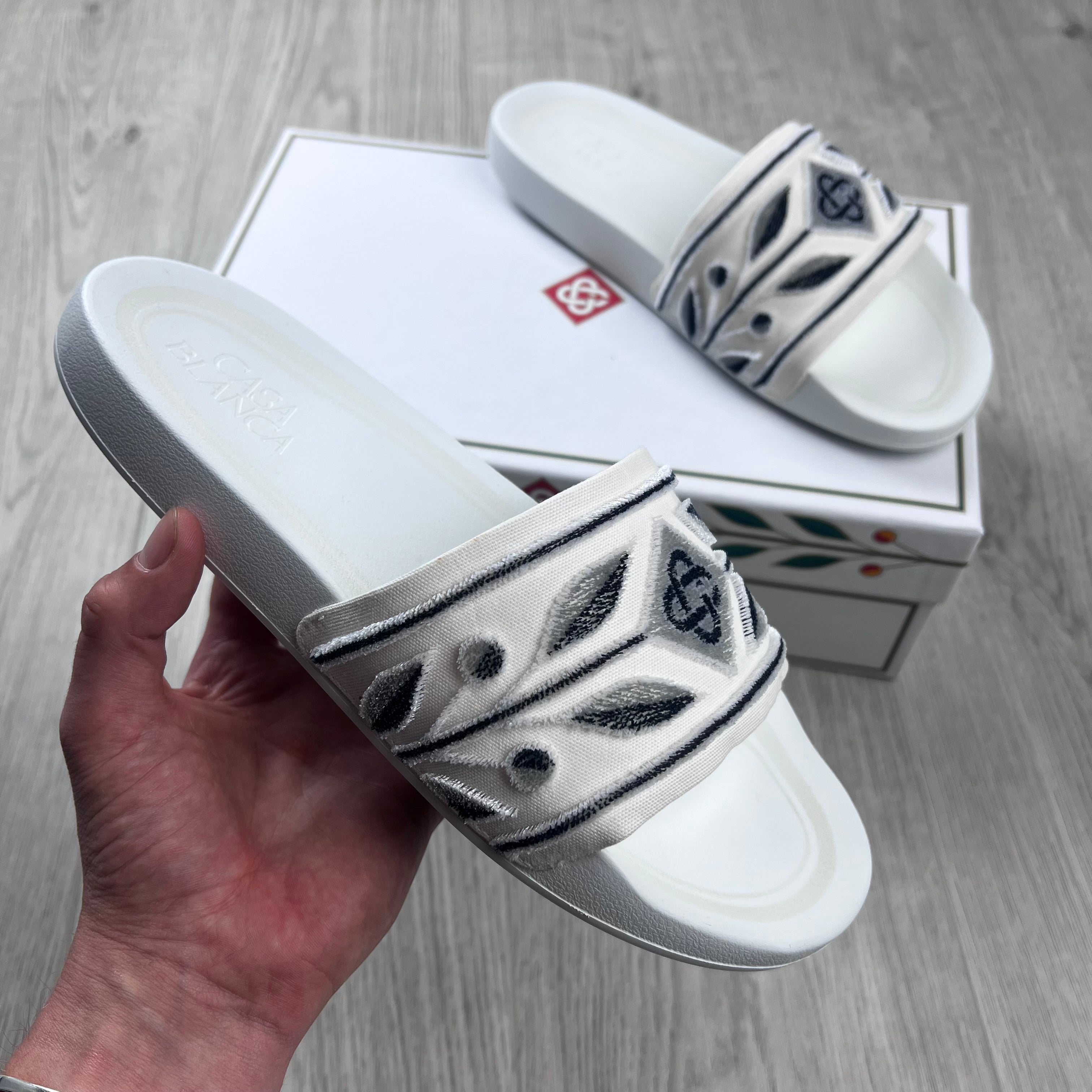 Casablanca Laurel Terry Slides - White