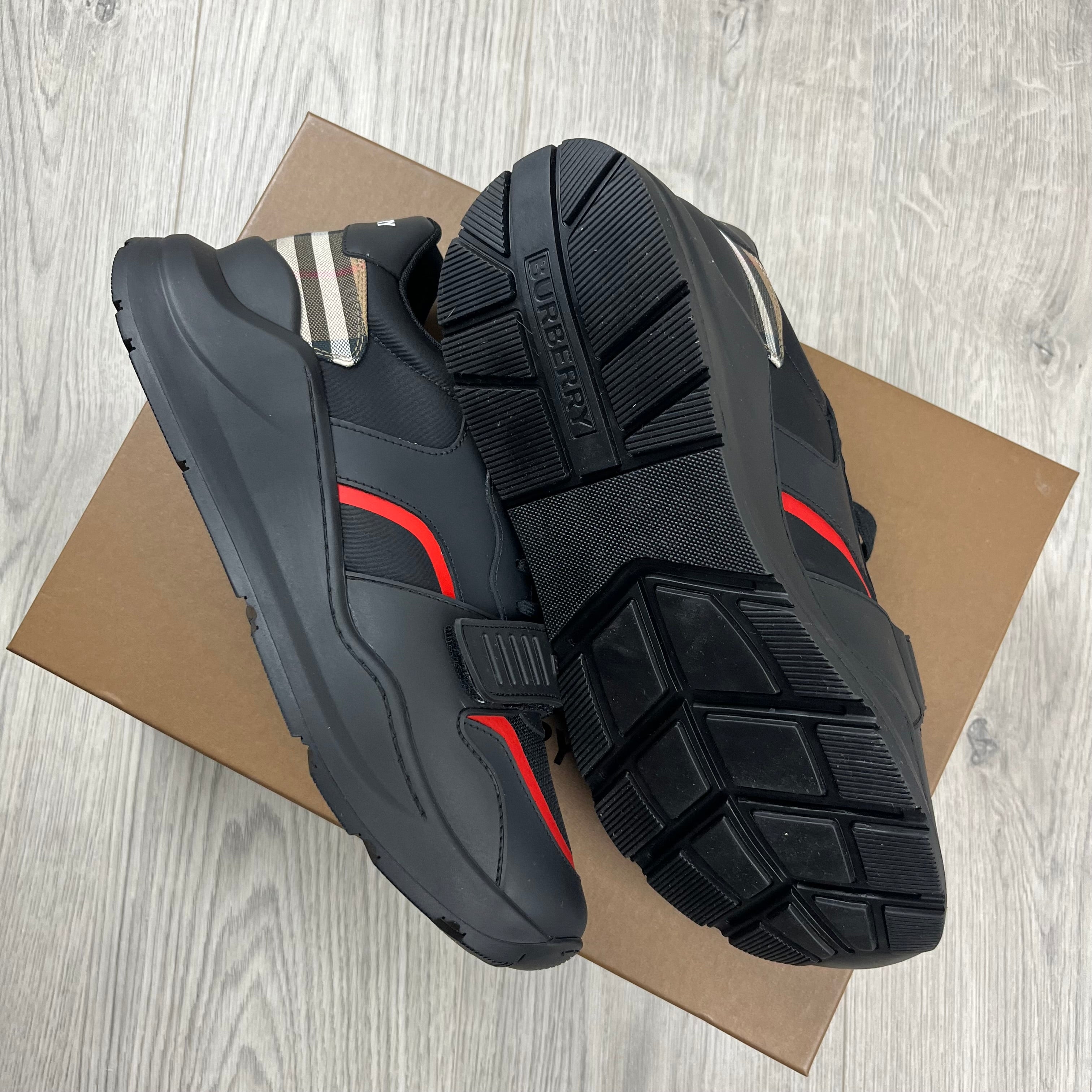 Burberry Ramsey Sneaker - Black