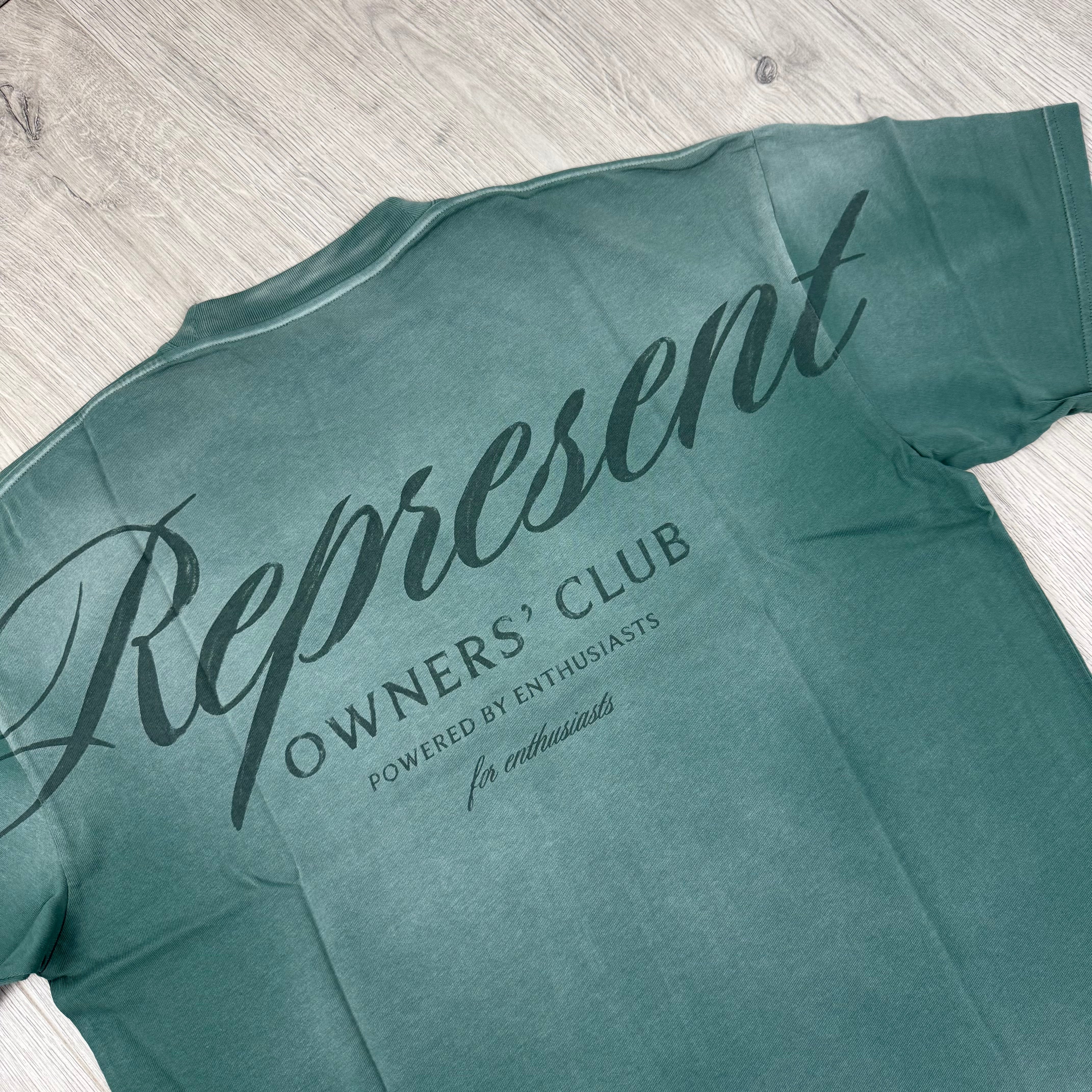 Represent 'Owners Club' T-Shirt - Vintage Green