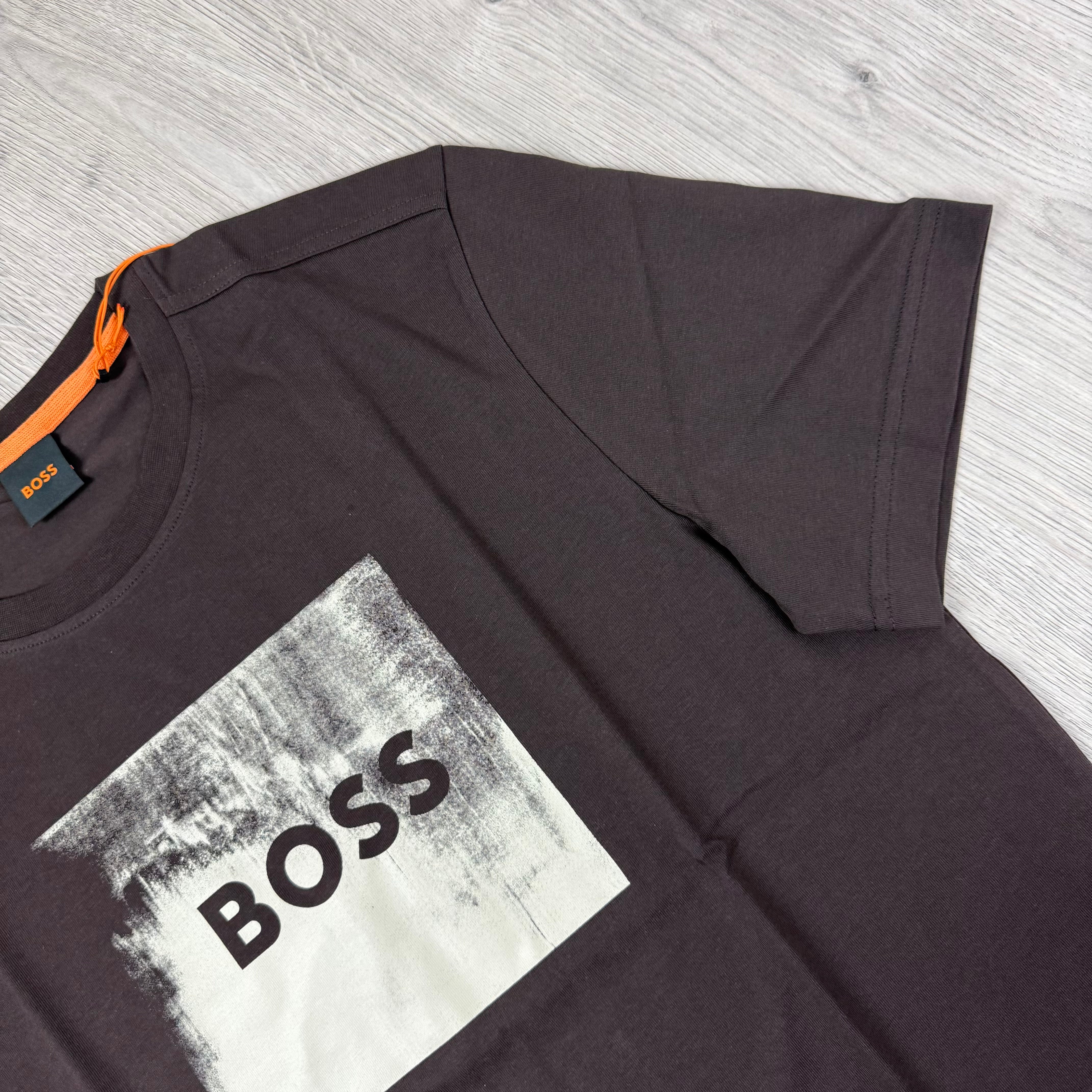 Hugo Boss Wheel T-Shirt - Brown