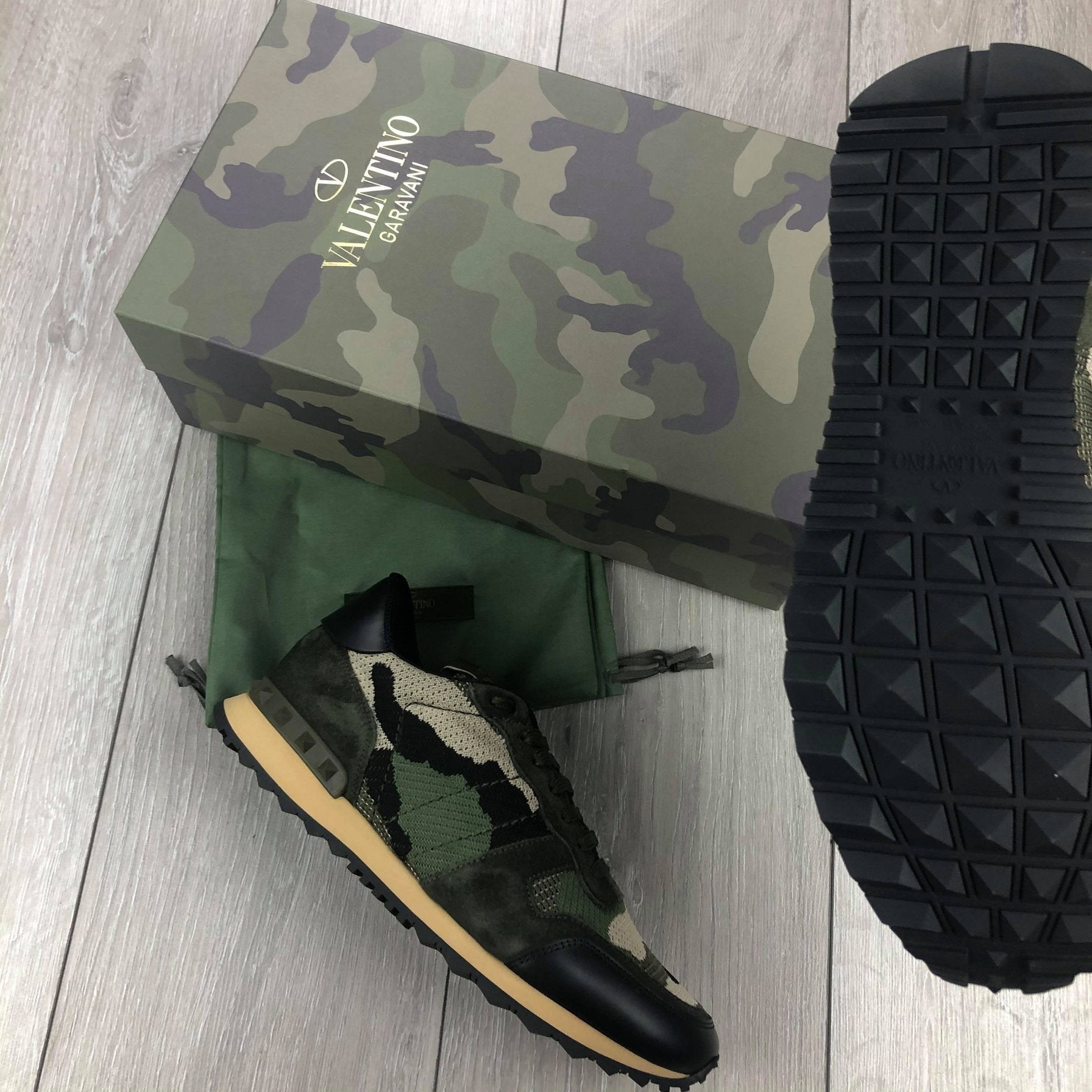 Valentino Rockrunner Sneakers - Khaki