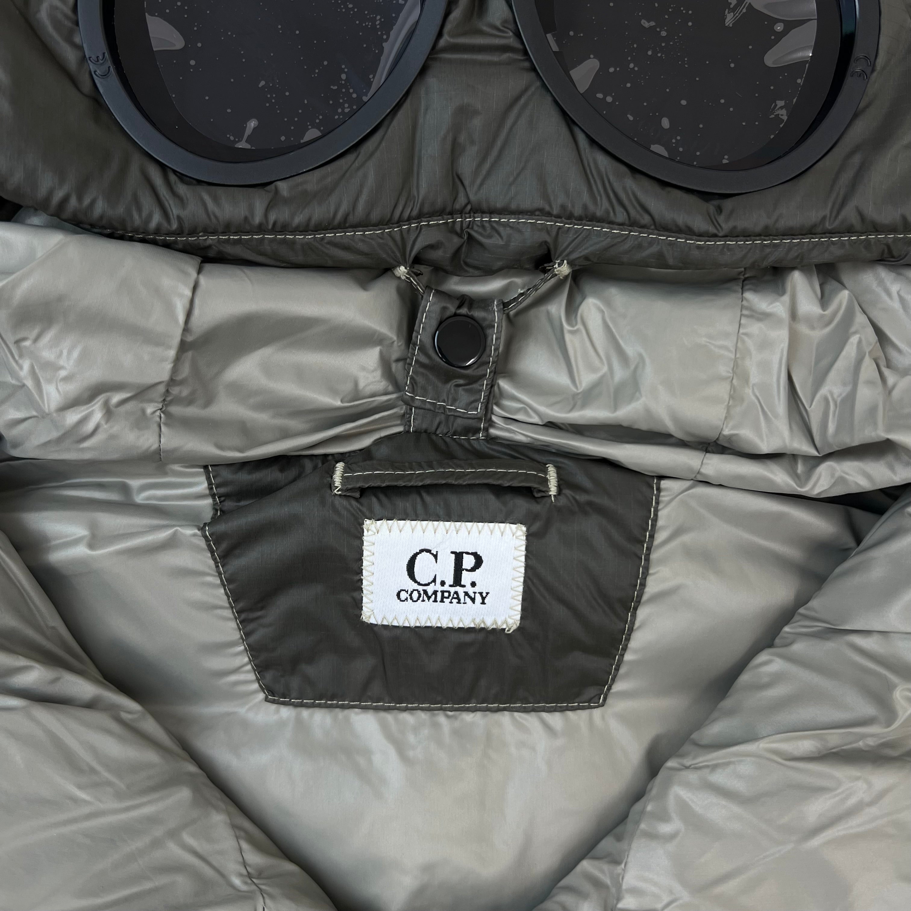 CP Company D.D. Shell Gilet - Fallen Rock