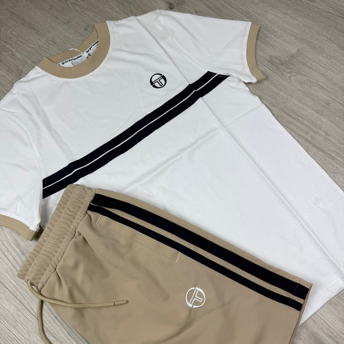 Sergio Tacchini 'Supermac' Set - White/Humus
