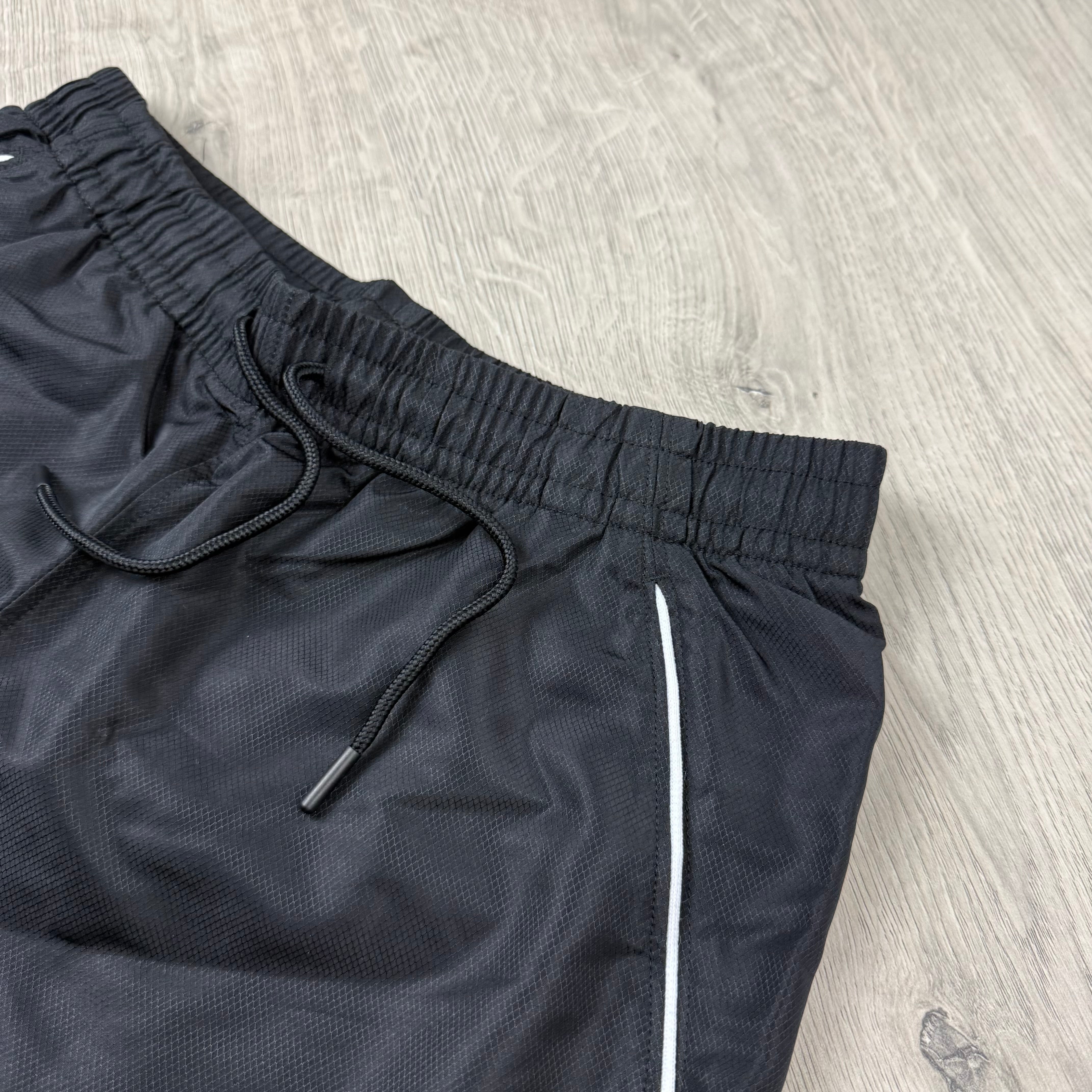 Sergio Tacchini 'Rob 021' Jersey Shorts - Black
