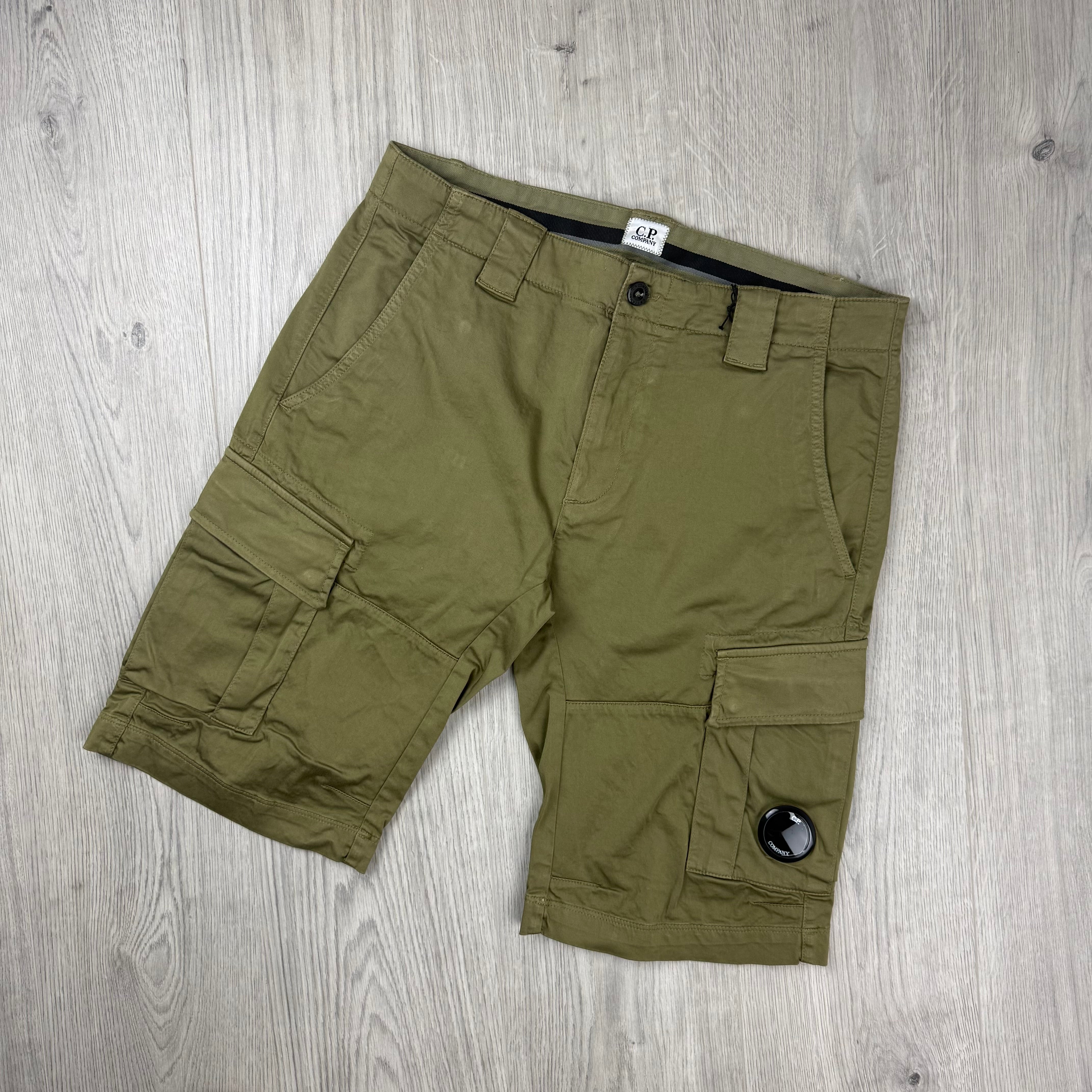 CP Company Cargo Shorts - Dried Herb