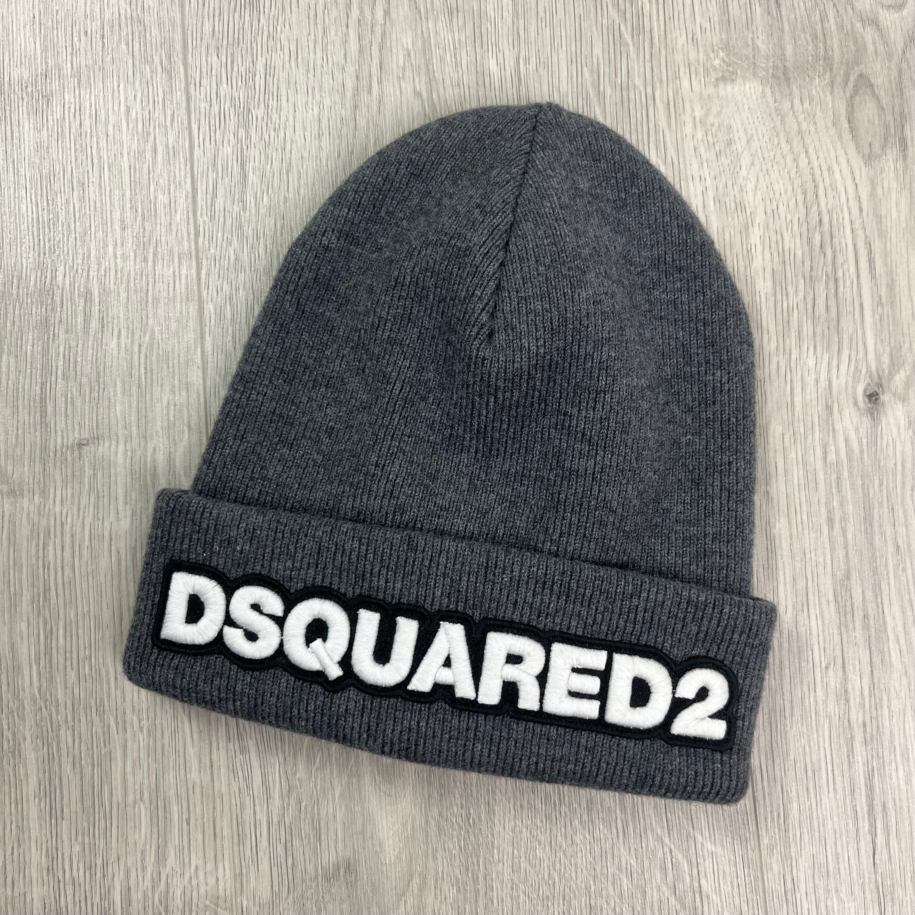 DSQUARED2 wool beanie in Grey. On sale at Open Attire.