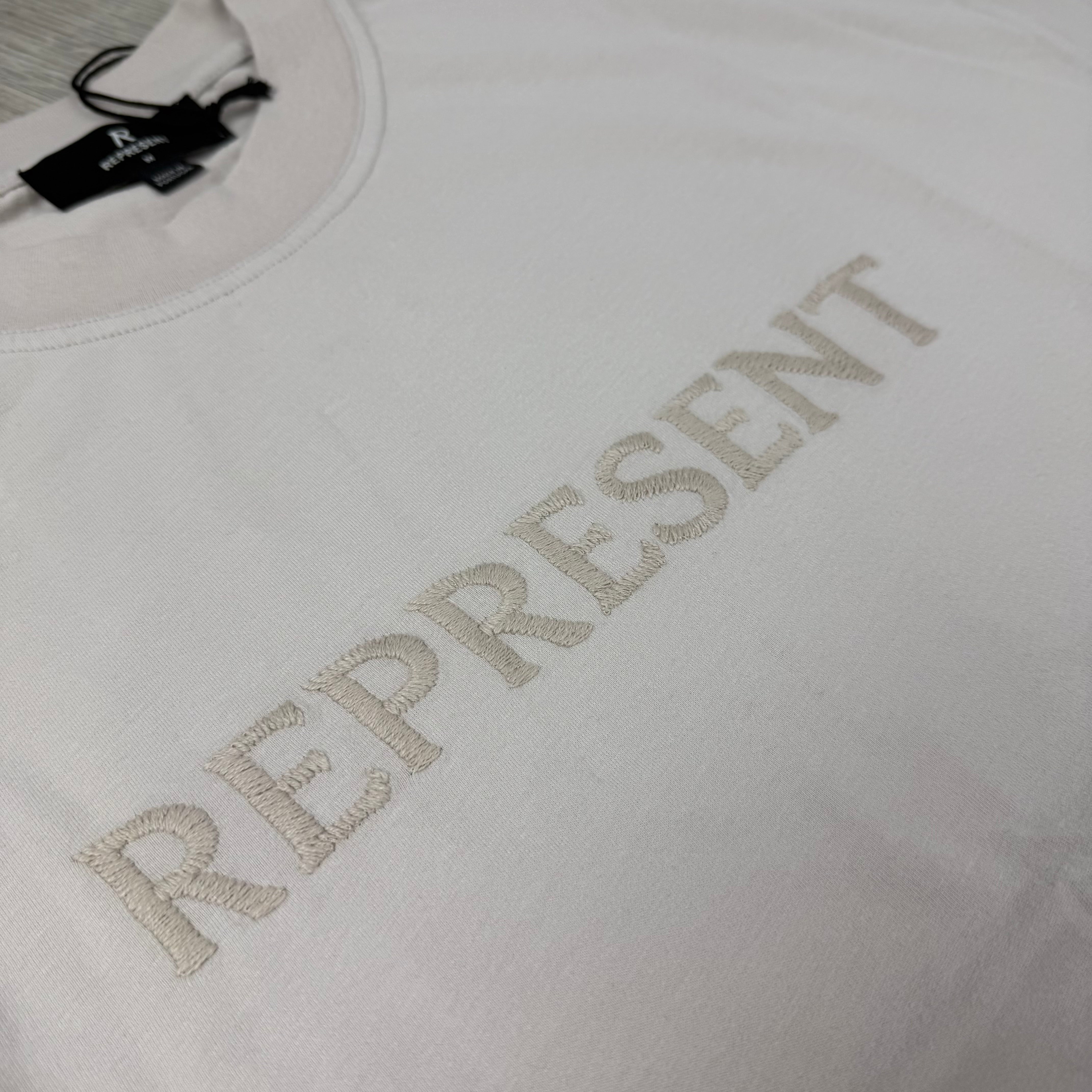Represent 'Embroidered Serif' T-Shirt - Concrete