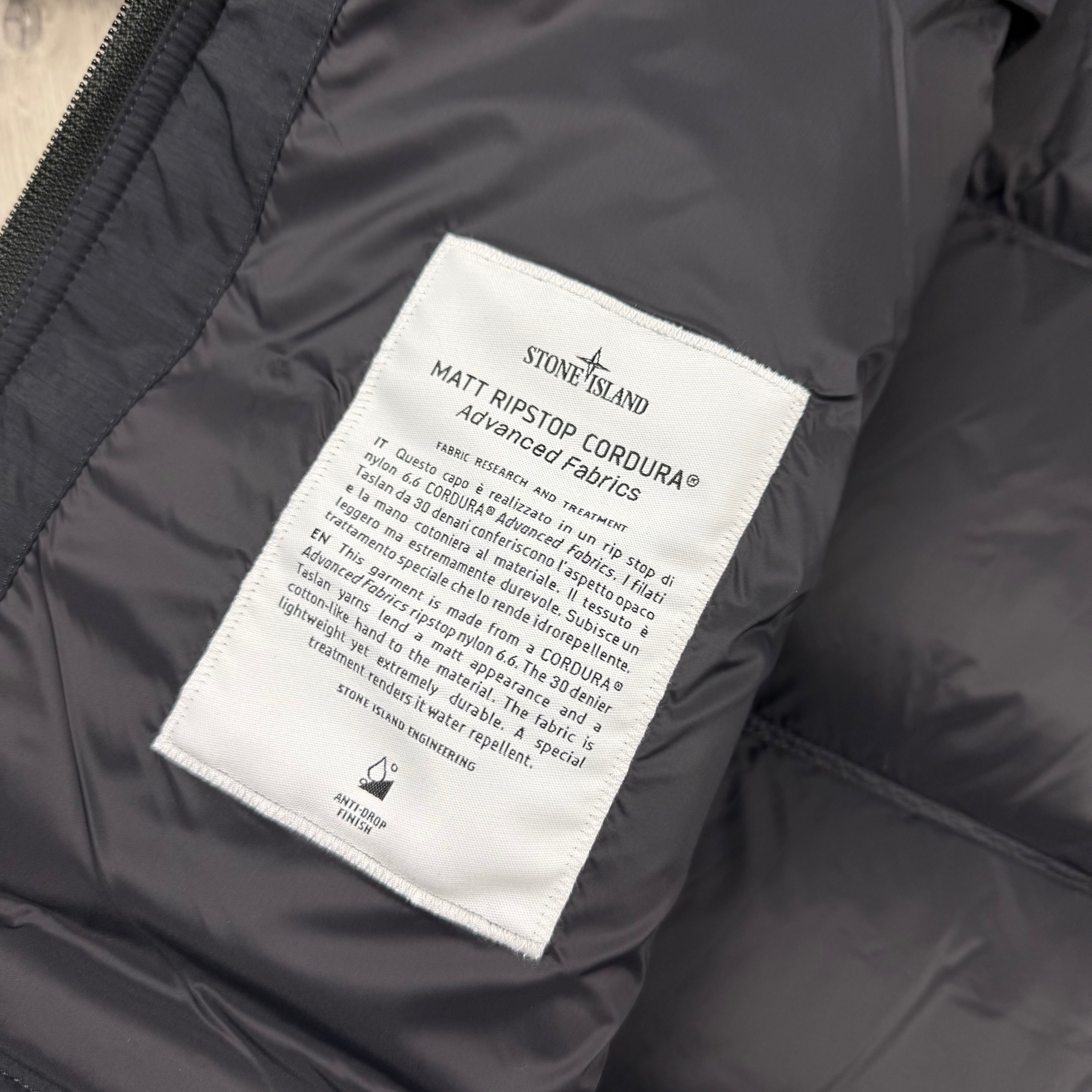 Stone Island Ripstop Down Jacket - Black