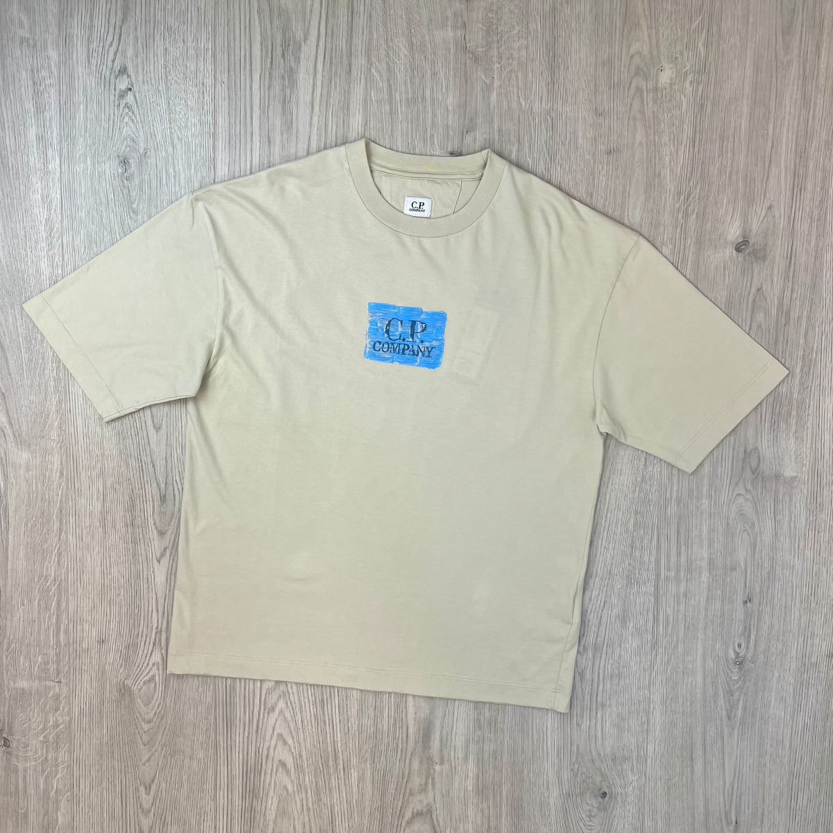 Front view of the CP Company 30/1 Jersey Graphics T-Shirt in Silver Birch. 