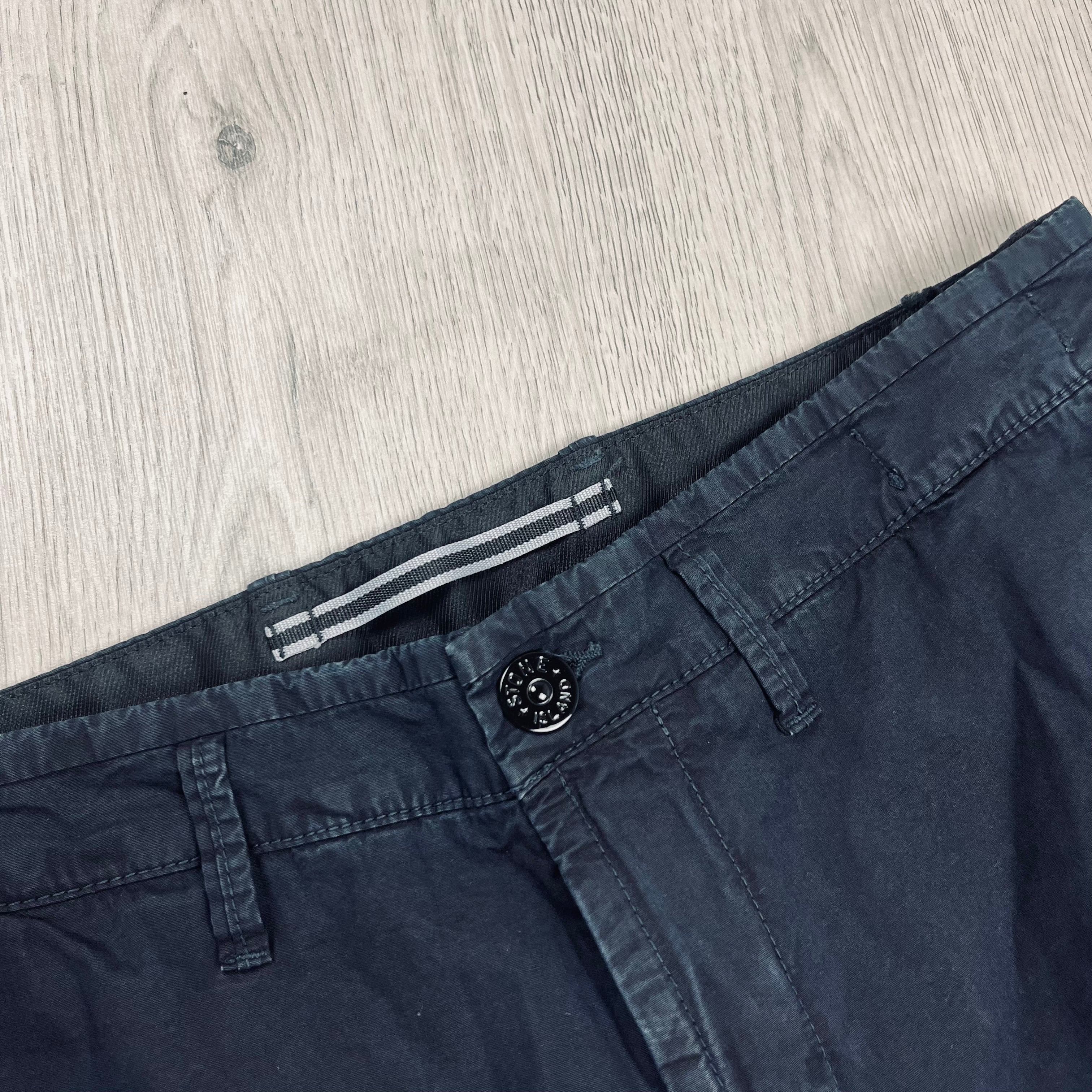 Stone Island Cargo Shorts - Navy