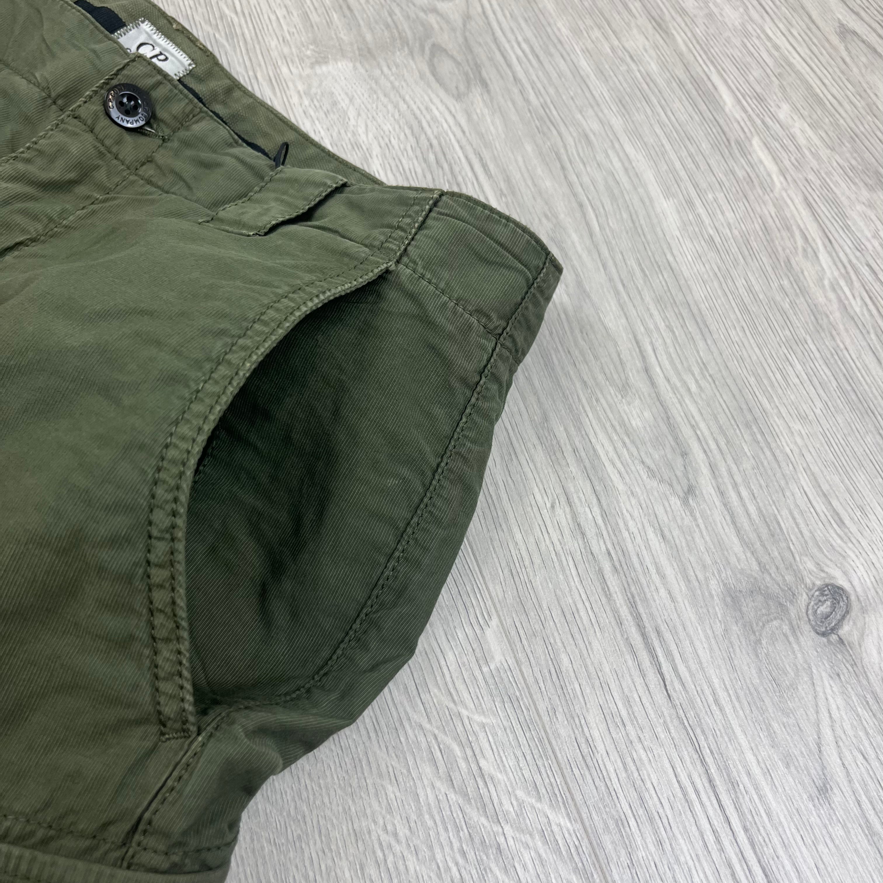 CP Company Cargo Shorts - Bronze Green