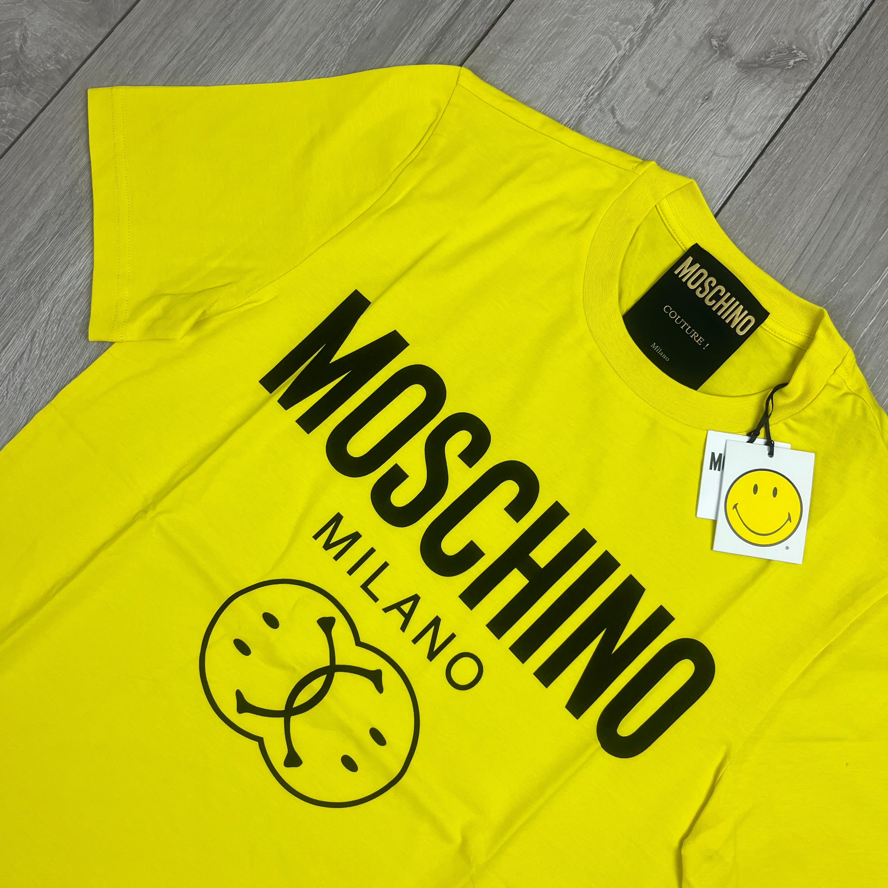 Moschino Smiley T-Shirt - Yellow